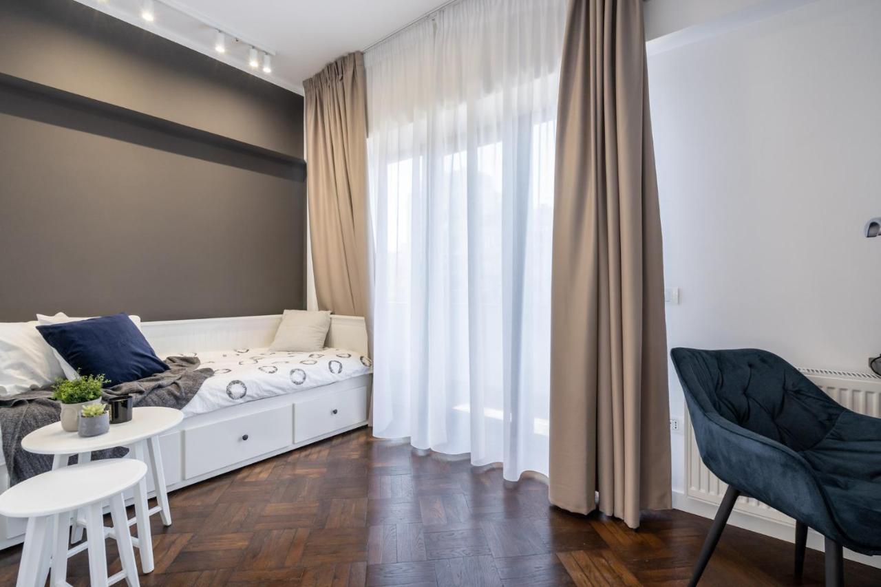 Elegant Two Bedrooms Apartment บูคาเรสต์ ภายนอก รูปภาพ