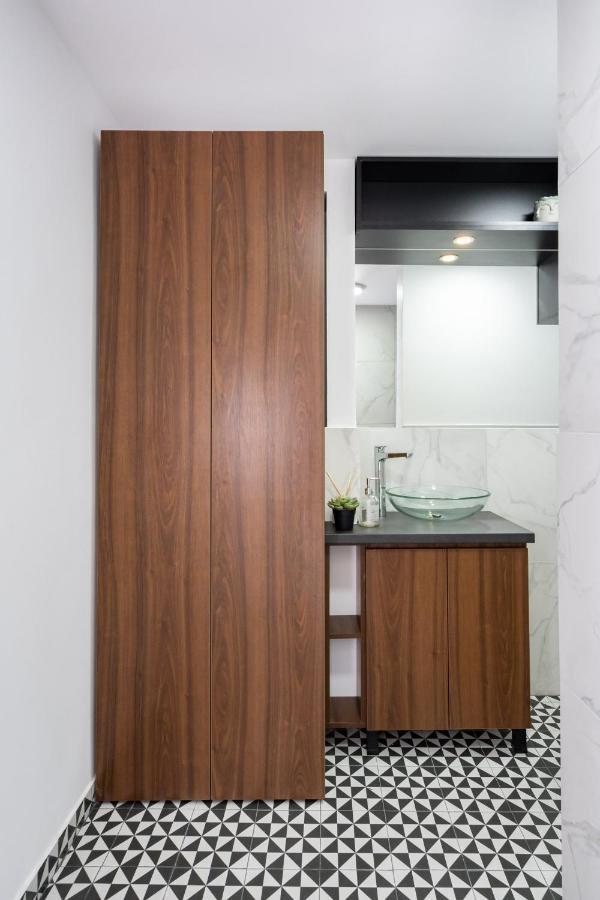 Elegant Two Bedrooms Apartment บูคาเรสต์ ภายนอก รูปภาพ