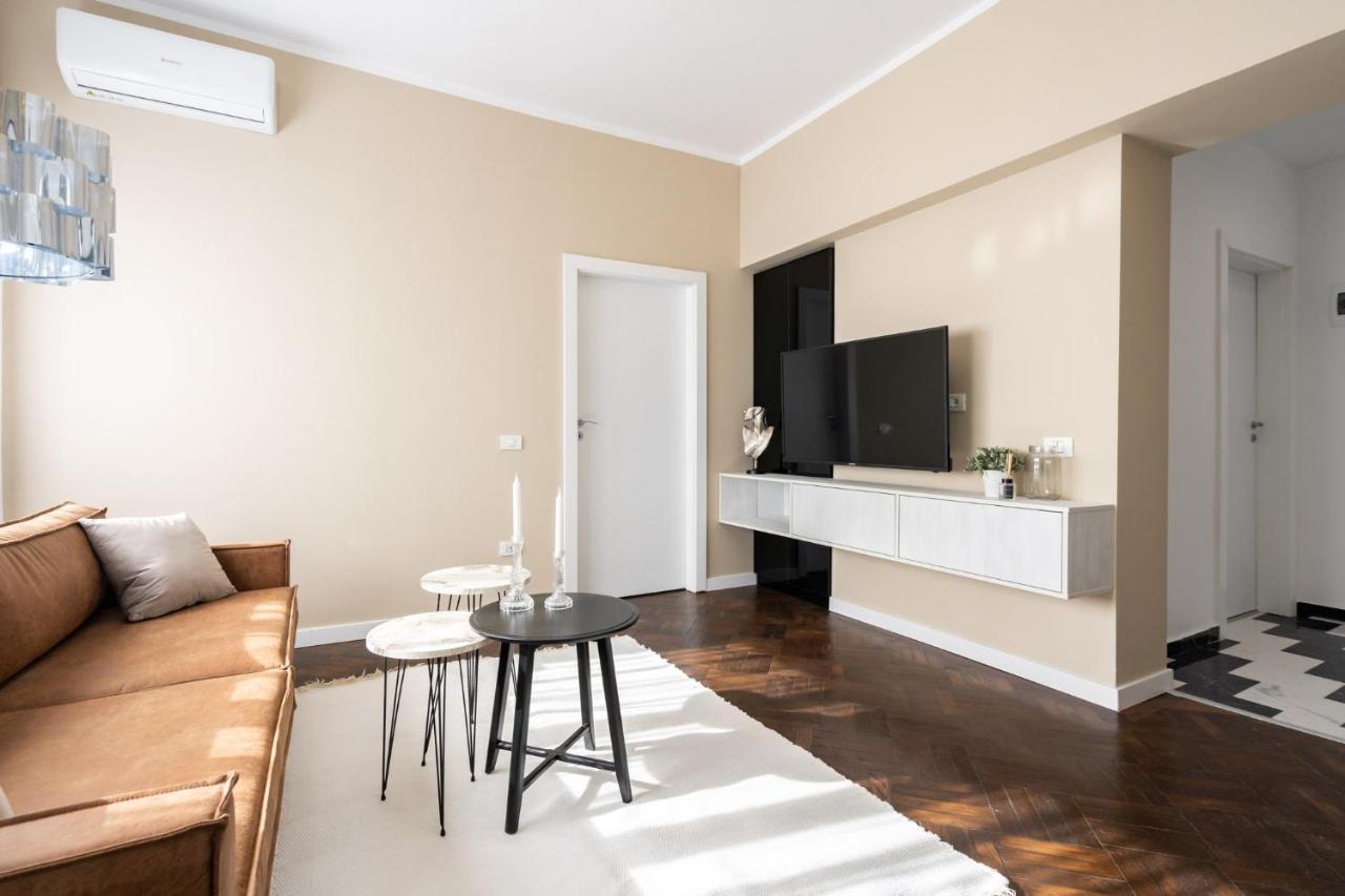 Elegant Two Bedrooms Apartment บูคาเรสต์ ภายนอก รูปภาพ
